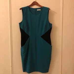 Calvin Klein teal & black color block shift dress